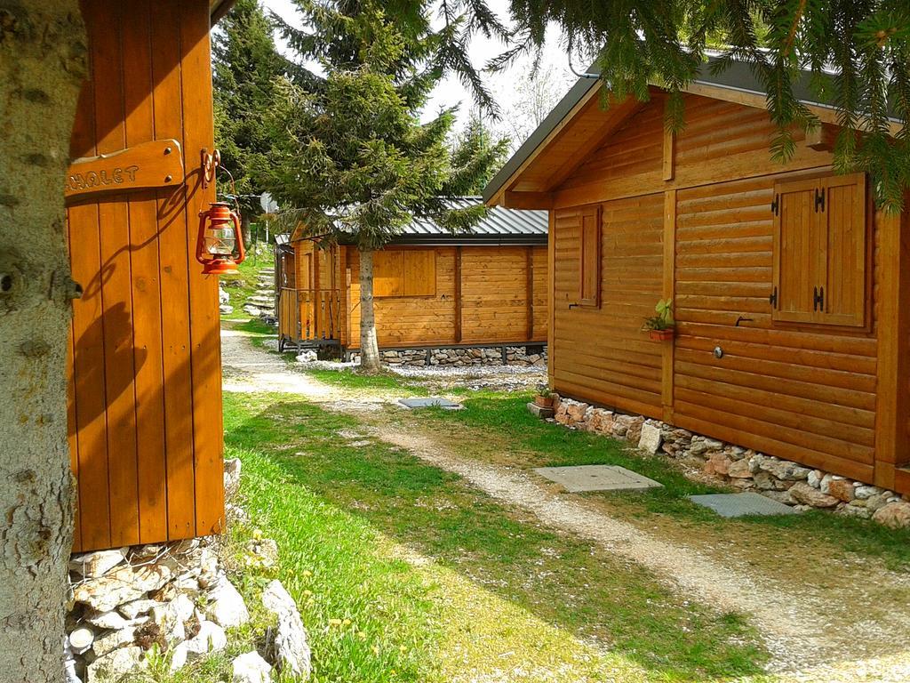 Campeggio Branchetto Hotel Bosco Chiesanuova Exterior foto